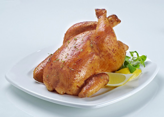 Вы можете дожарить на гриле курицу, приготовленную в микроволновой печи.